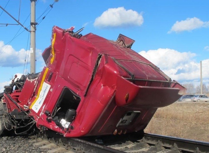 В ДТП на железнодорожных переездах в Архангельской области погибли два человека